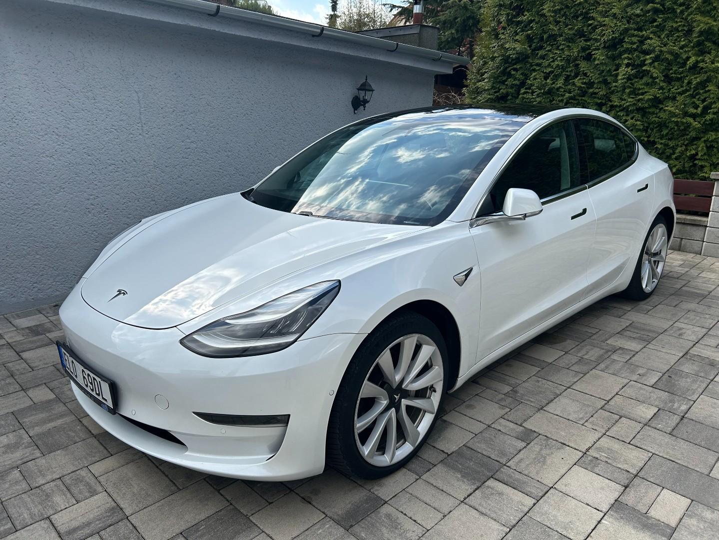 Tesla Model 3 LR 4x4 2019 - PRODÁNO